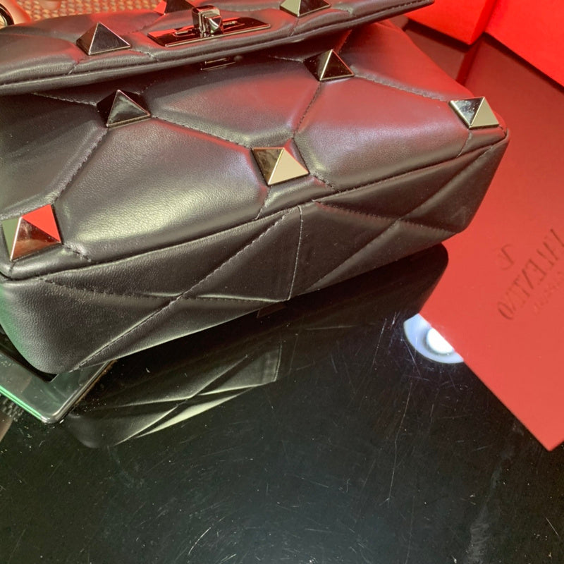 Amelia's Bag Gallery - VEL Bags - 1366