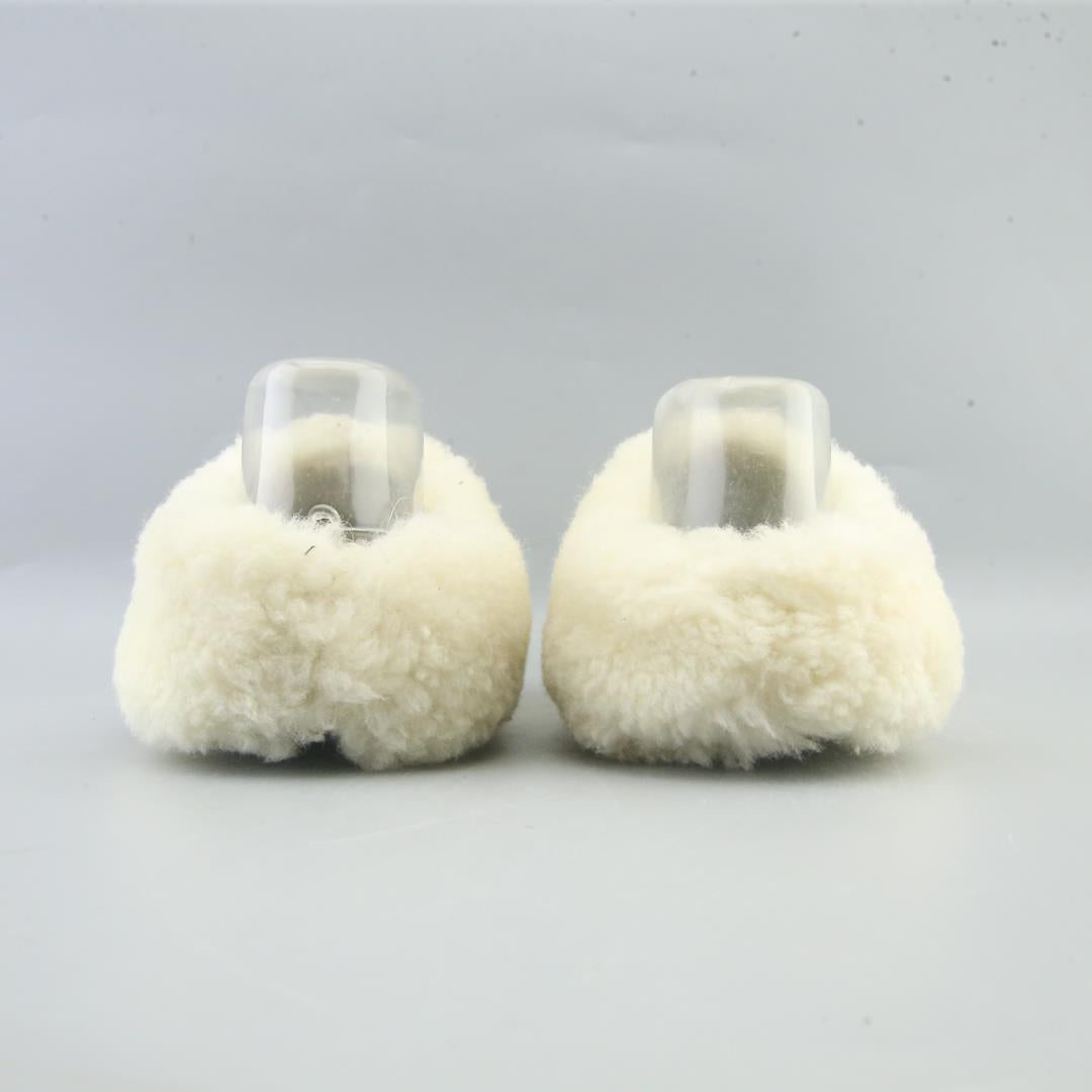UGG   SUPER FLUFF