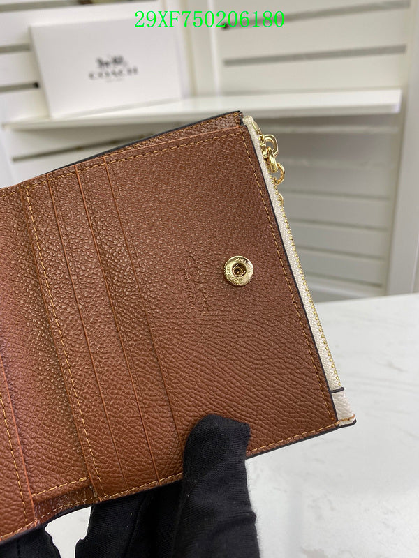 Amelia - CAH Wallet - 032
