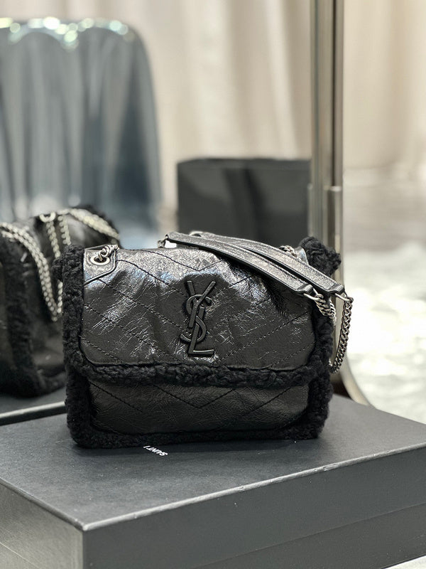 Amelia - YSL Bag - 3908