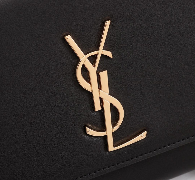 Amelia - YSL Bag - 2610