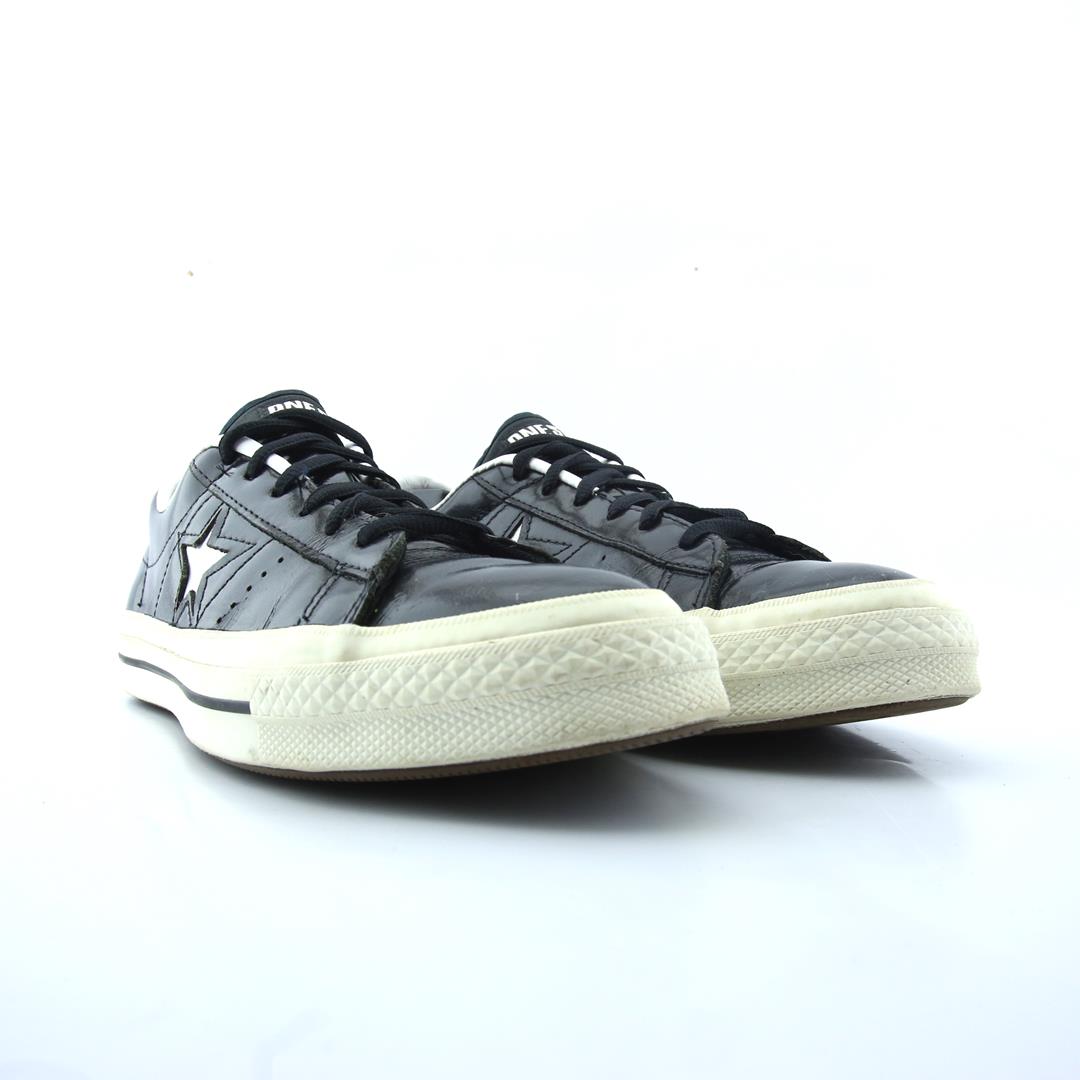 CONVERSE ONE STAR