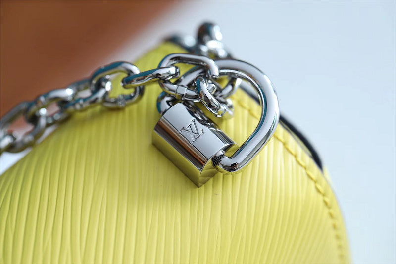 Fan Fashion Lu-Vi bags - 8429