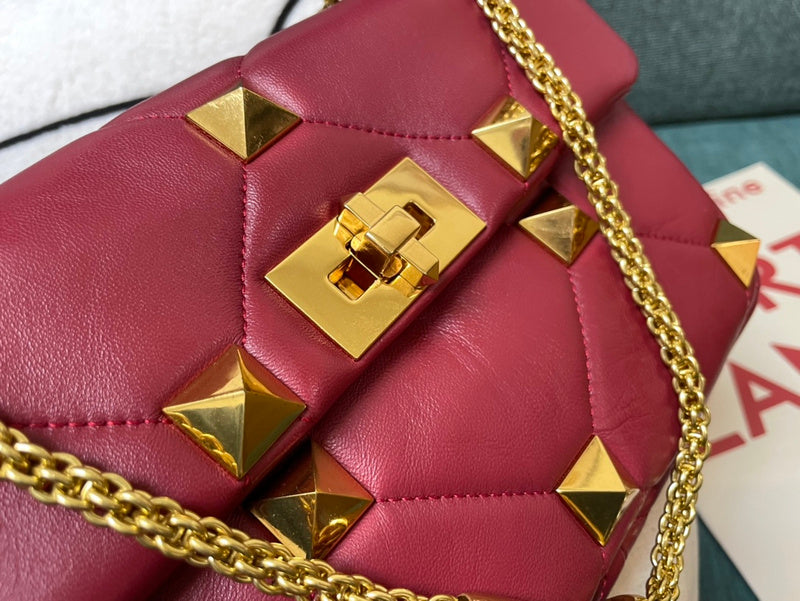 Amelia's Bag Gallery - VEL Bags - 392