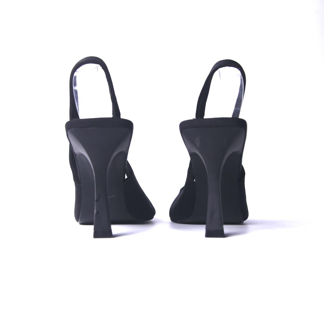 STRADIVARIUS .