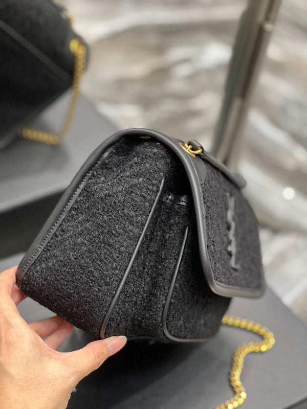 Amelia - YSL Bag - 4221