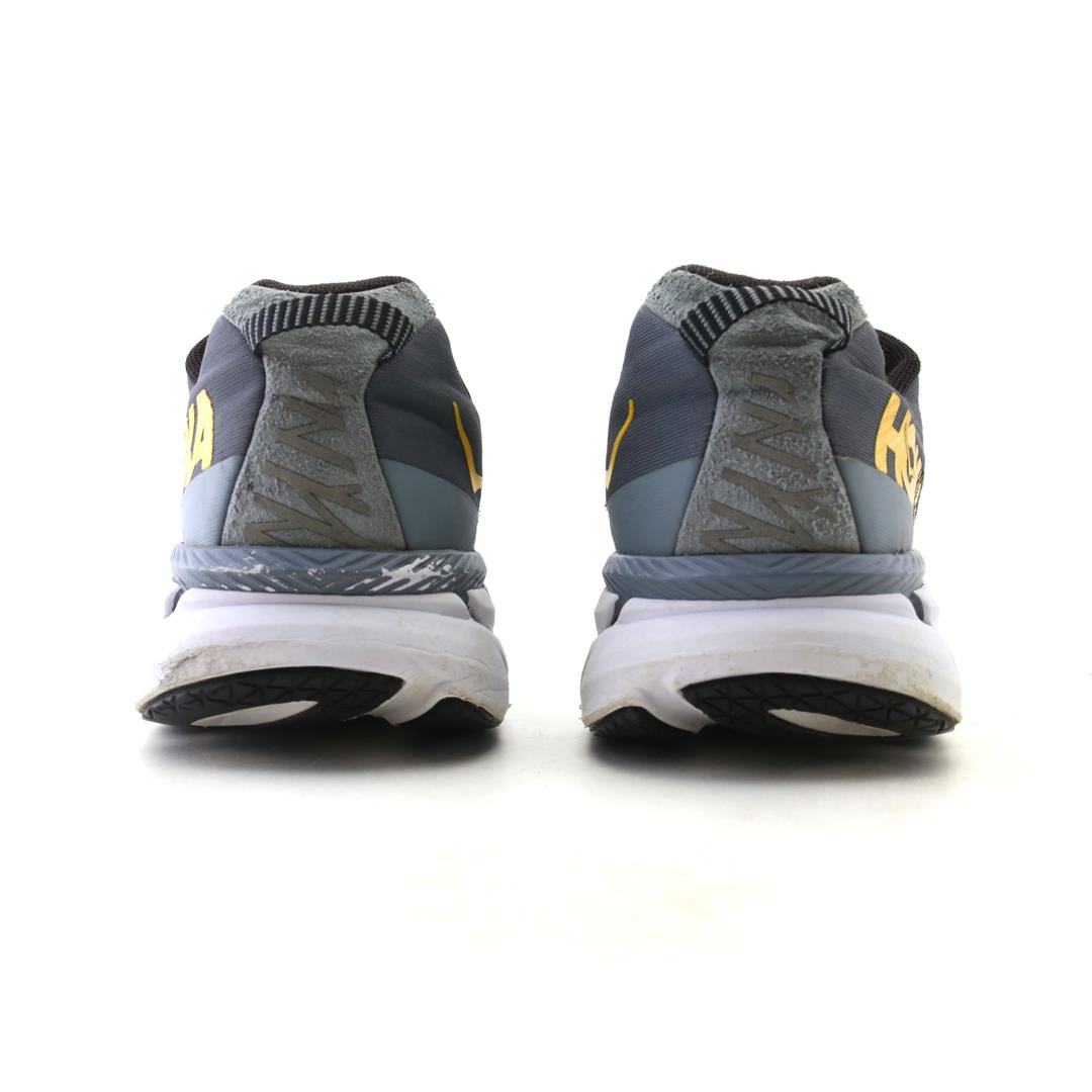 HOKA ONE ONE CLIFTON 6