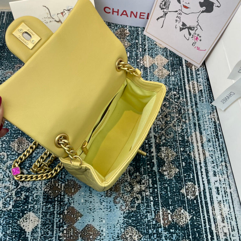 Wellow Bags - Chanel - Bags  - 589