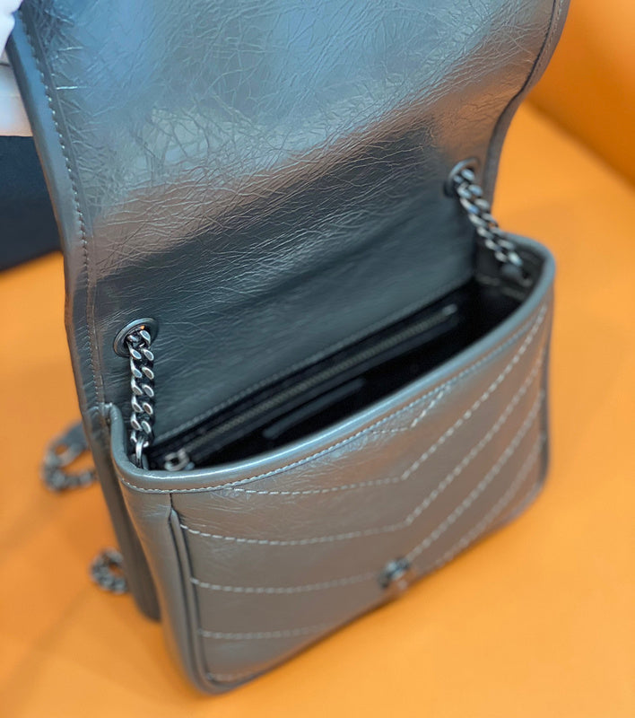 Amelia - YSL Bag - 2084