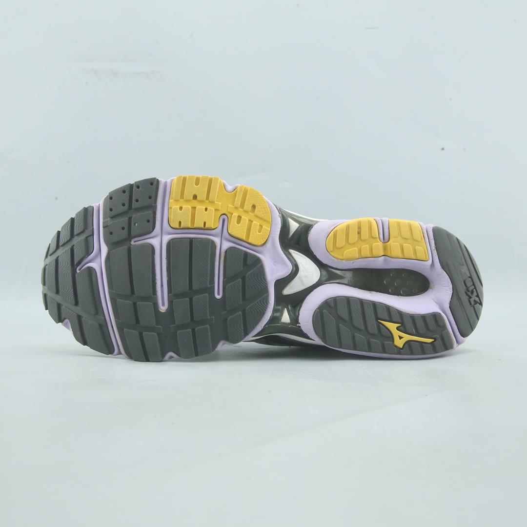 MIZUNO WAVE ENIGMA 4