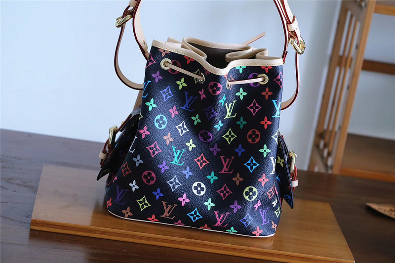 Fan Fashion Lu-Vi bags - 8573