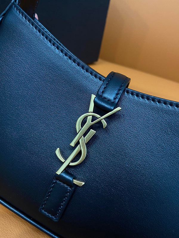 Amelia - YSL Bag - 1991