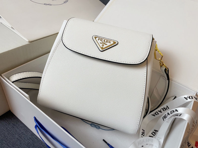 Barnes-Bags - Prada Bags - 967