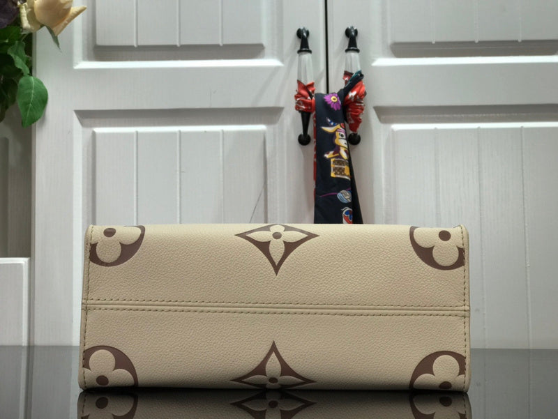 Fan Fashion Lu-Vi bags - 17631