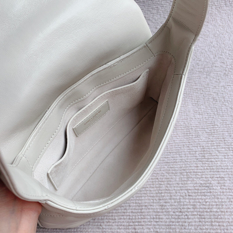 Amelia - YSL Bag - 3657