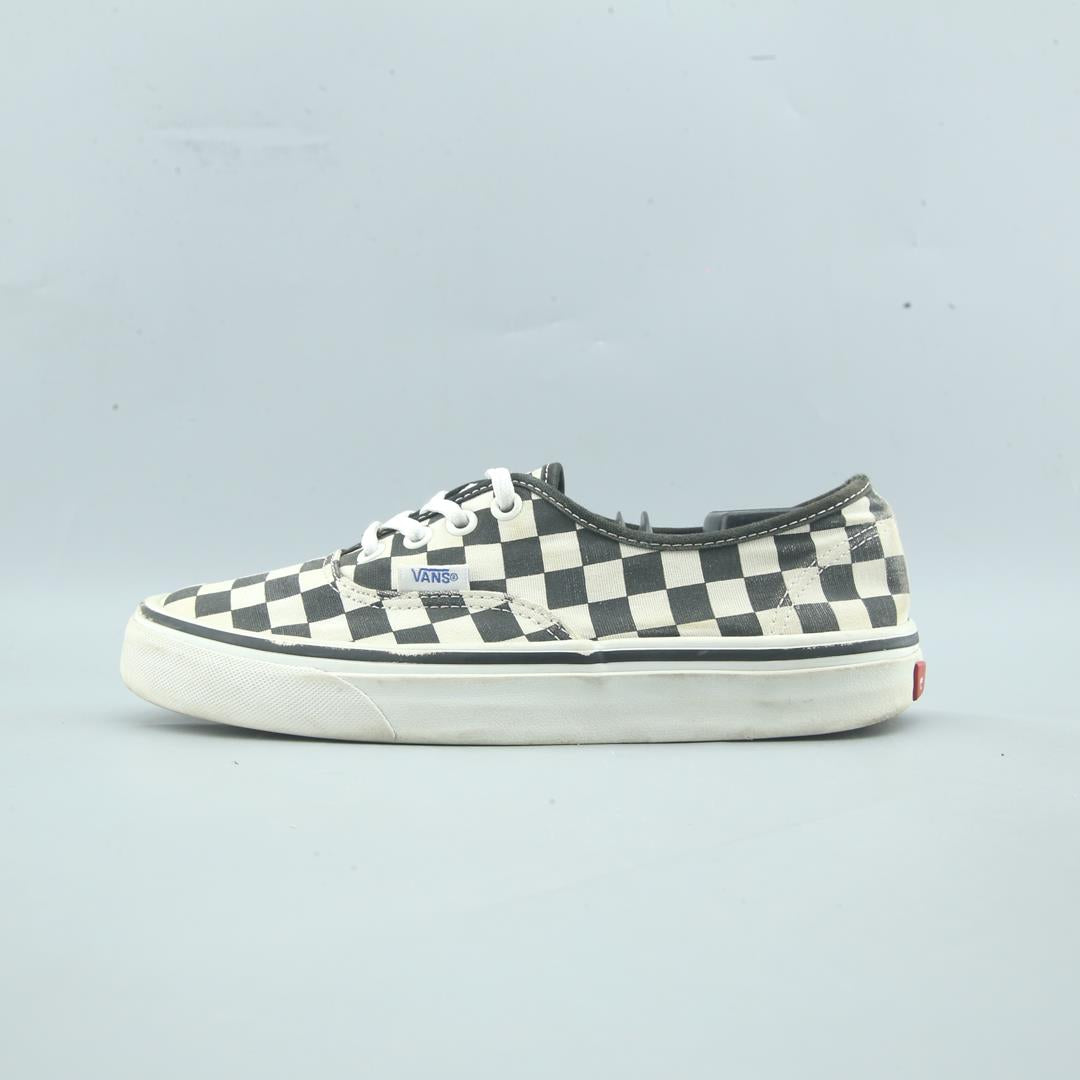 VANS AUTHENTIC