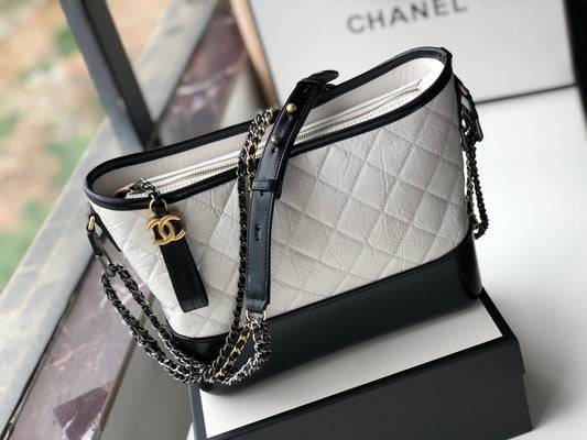 CHL - Gabrielle Hobo Handbag White/Black For Women Bags, Shoulder And Crossbody Bags 9.8in/25AmeliaA93824 Y61477 C0200