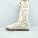 MUK LUKS .
