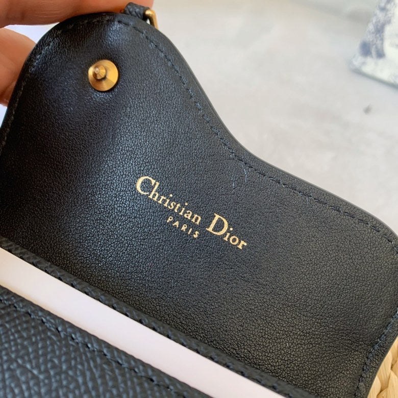 Amelia - DOR Wallets - 046