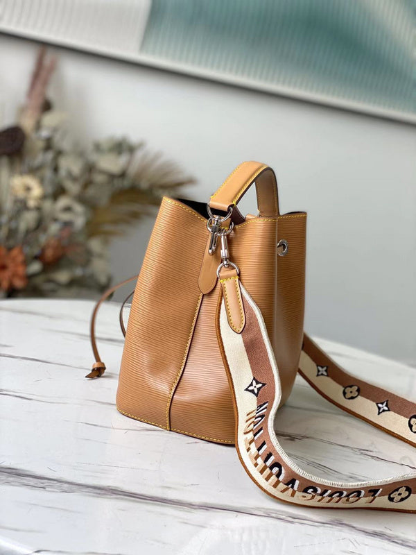 Fan Fashion Lu-Vi bags - 17534