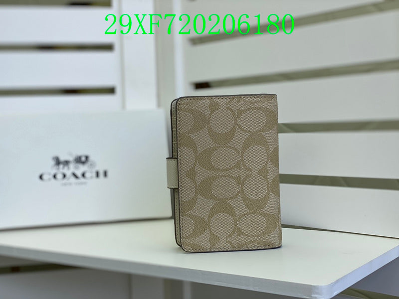 Amelia - CAH Wallet - 035