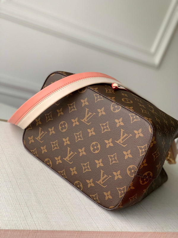 Fan Fashion Lu-Vi bags - 17751