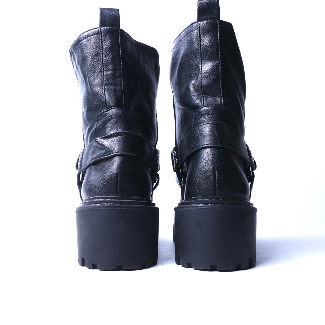STRADIVARIUS .