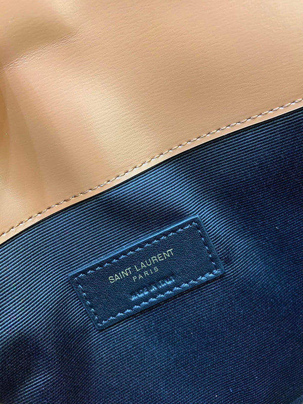 Amelia - YSL Bag - 2440