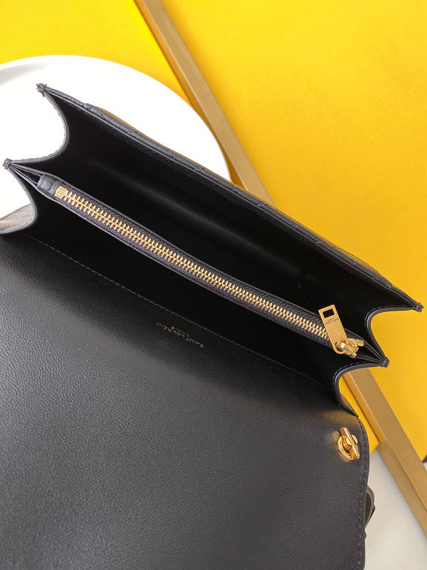 Amelia - YSL Bag - 4178