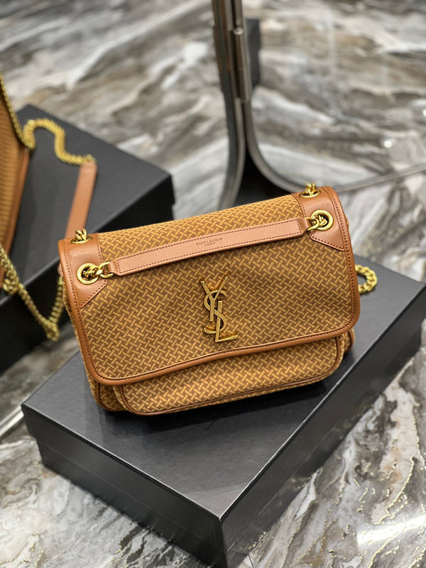 Amelia - YSL Bag - 4165