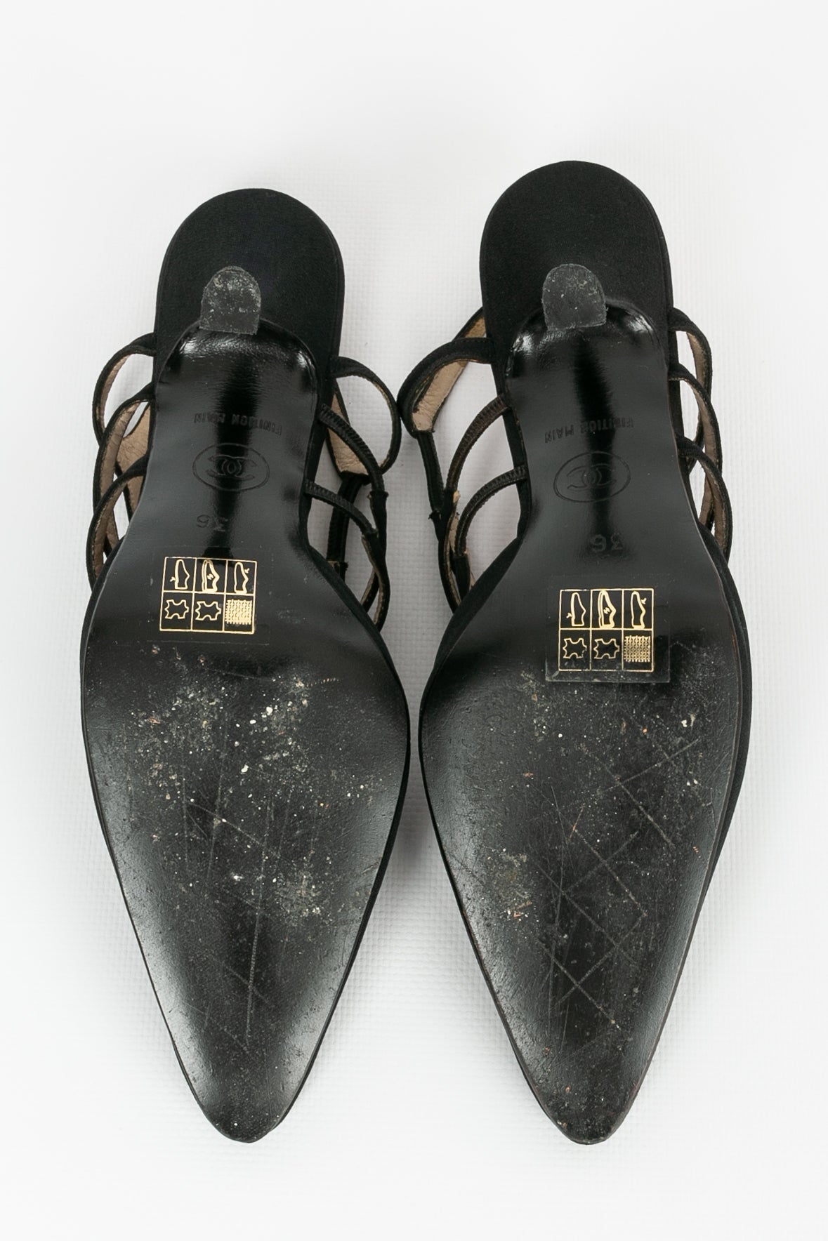 Escarpins noirs Chanel