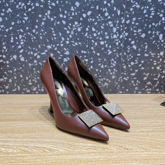VAL -  Garavani One Stud Pump With Maxi Stud Crystals Brown For Women WS0FH8XIC