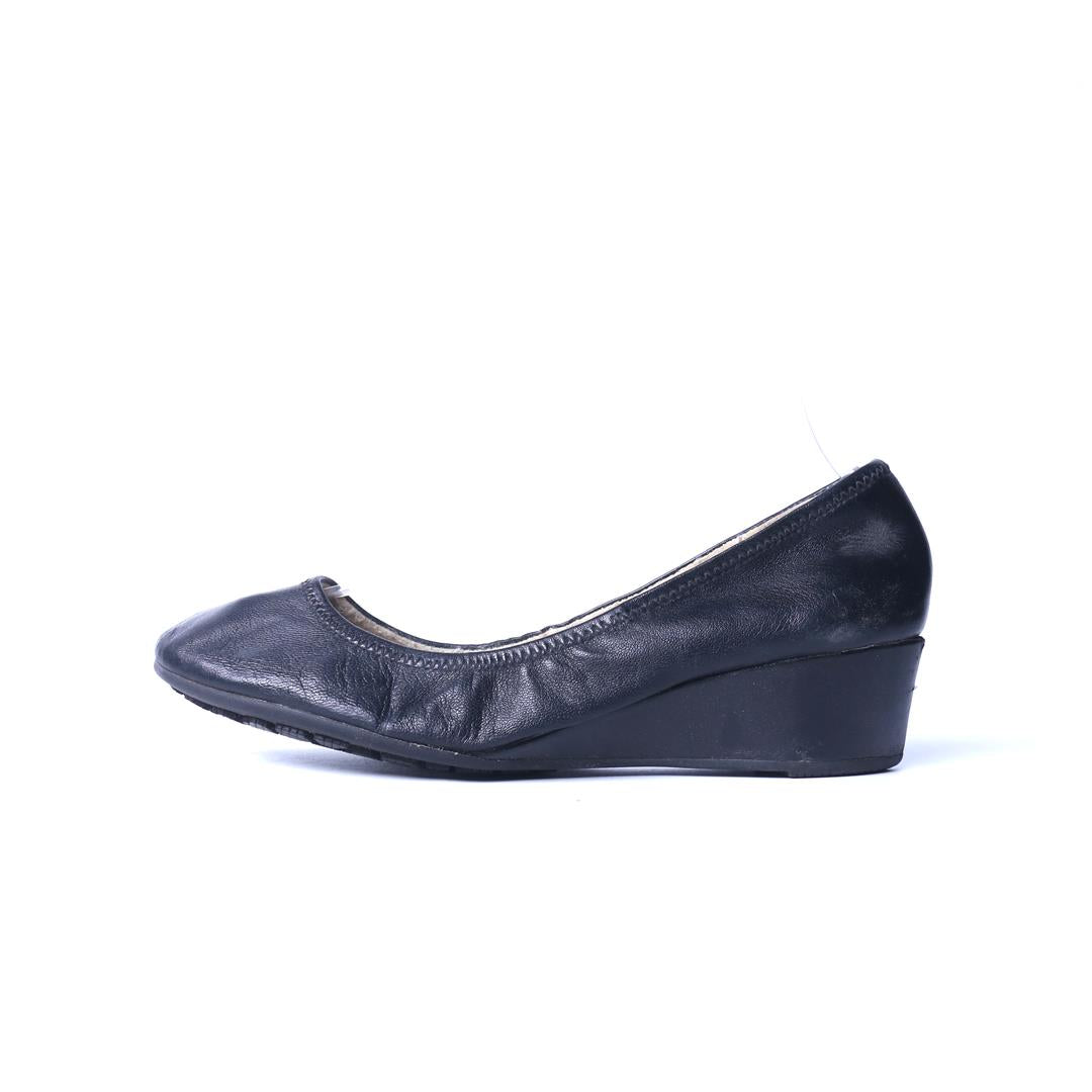 COLE HAAN  SYLVIA