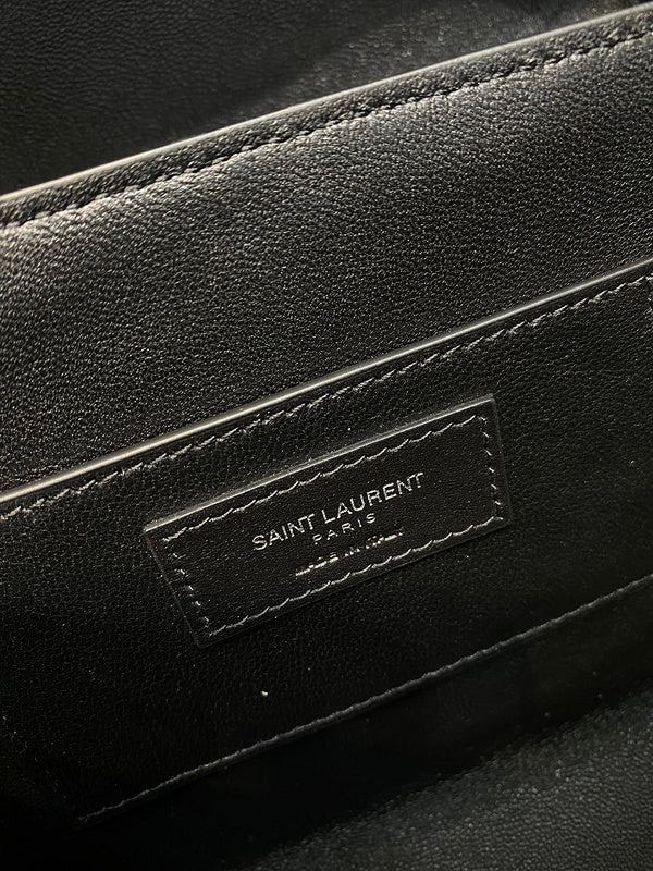 Amelia - YSL Bag - 2057