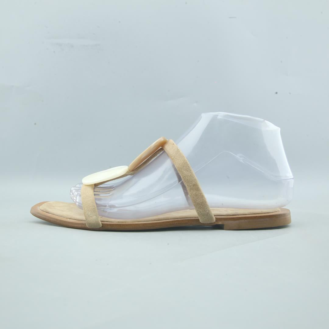 ZARA. .