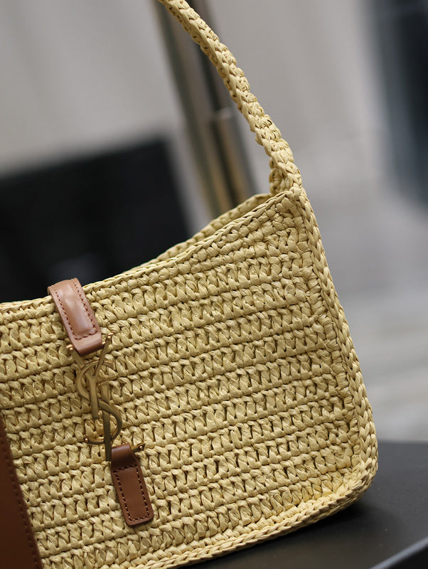 Amelia - YSL Bag - 1827