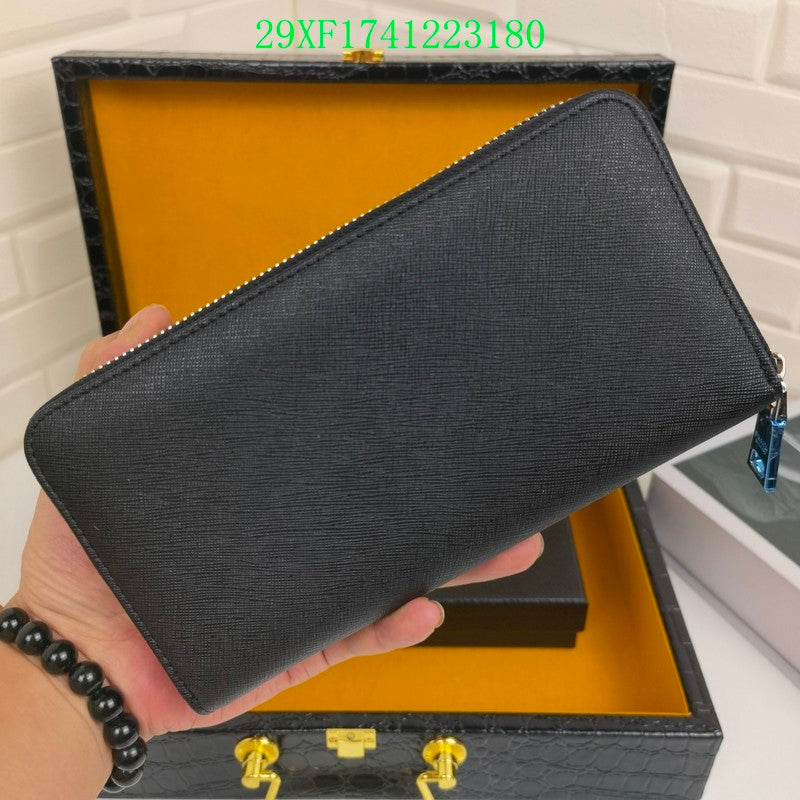 Amelia - PD Wallet - 194
