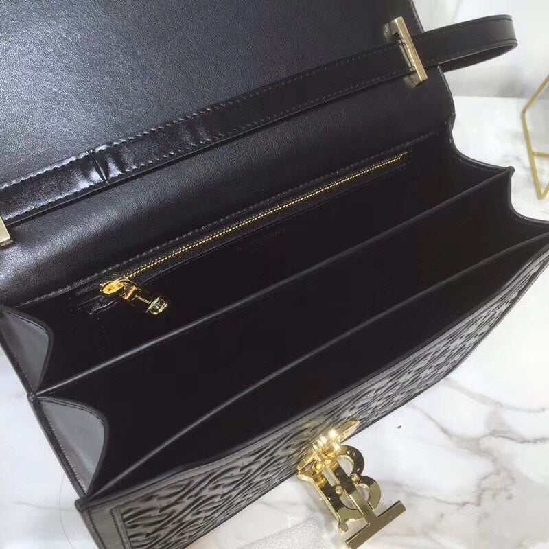 Burberry Bags - Bagsattire   732