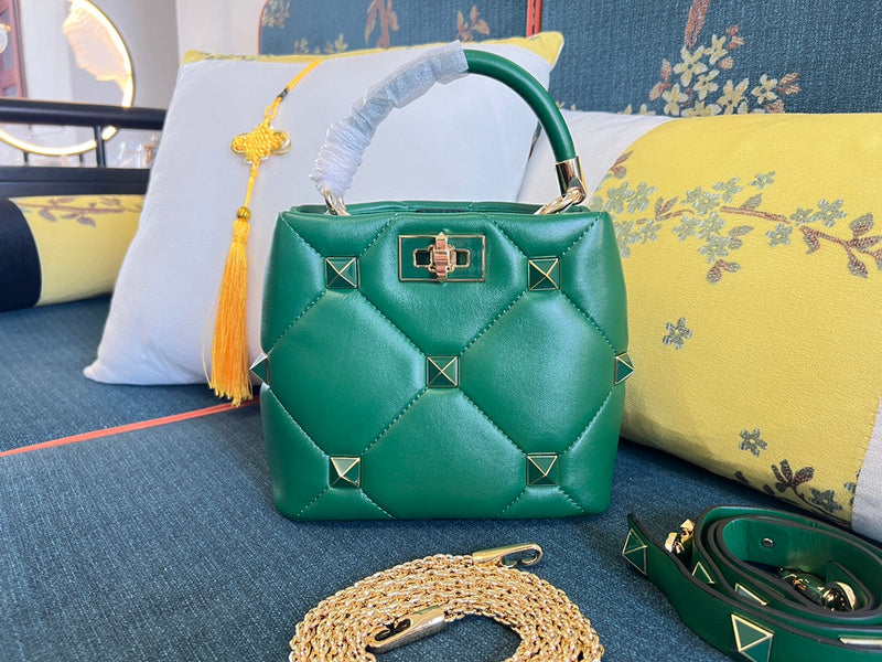 VAL LUXURY BAGS - FOR FASHION LOVERS  AFFORDABLE LUXURY BAGS- 1055