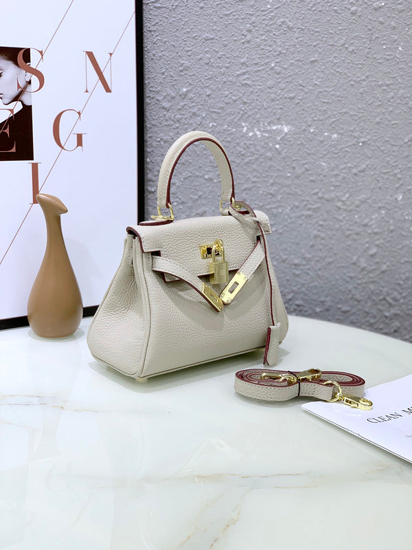 LO - HMS Luxury Bags - 560
