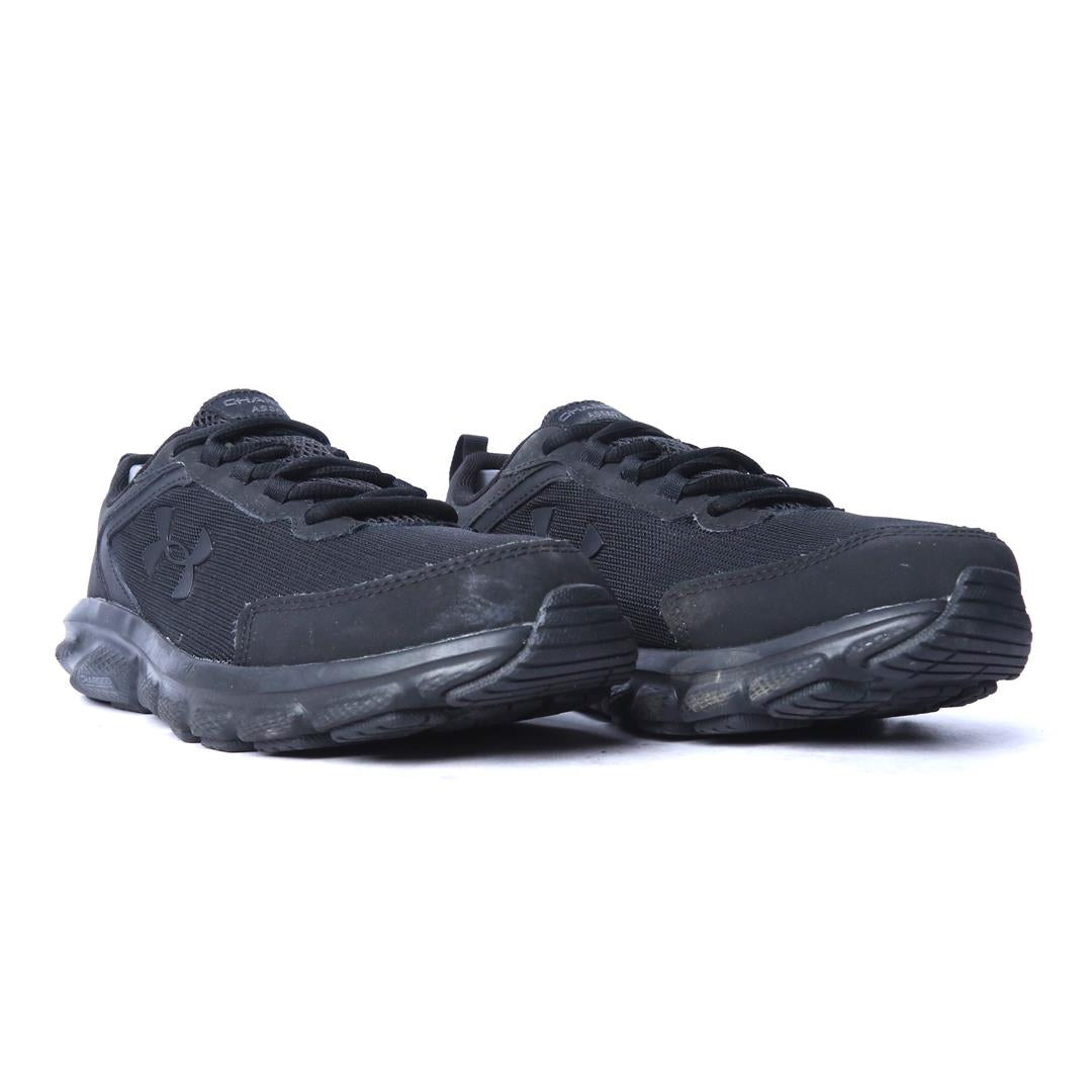 UNDER ARMOUR ASSERT 9