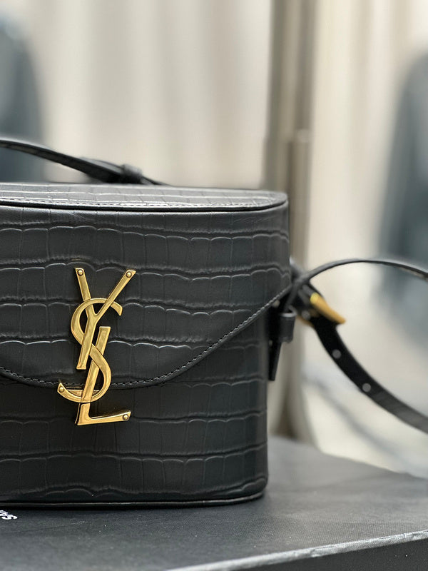 Amelia - YSL Bag - 2514