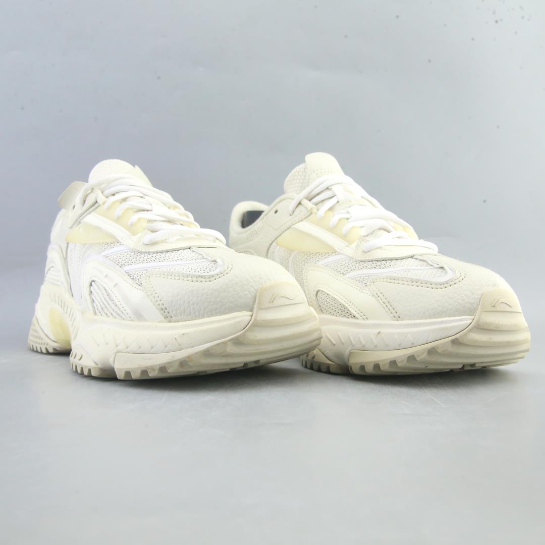 LI-NING XINGJI