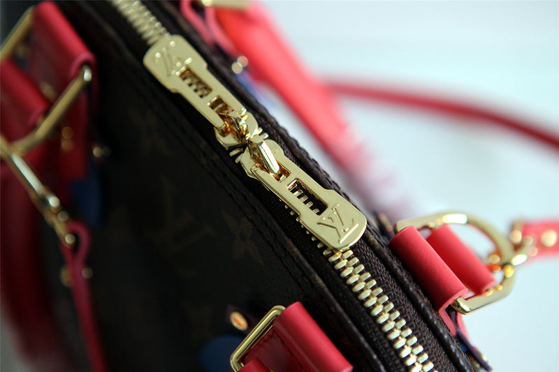 Fan Fashion Lu-Vi bags - 8281