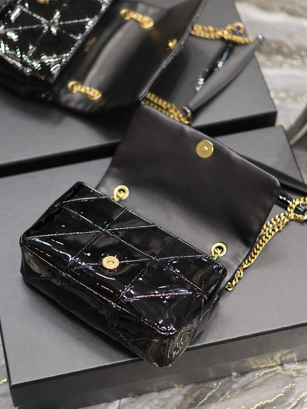 Amelia - YSL Bag - 1819