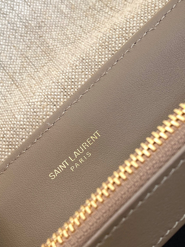 Amelia - YSL Bag - 4136