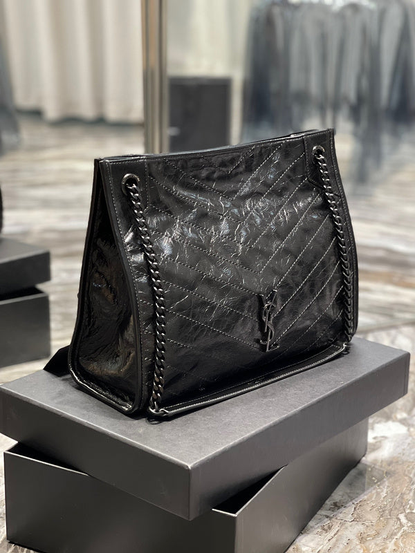 Amelia - YSL Bag - 3949