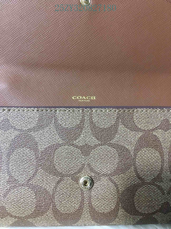 Amelia - CAH Wallet - 133