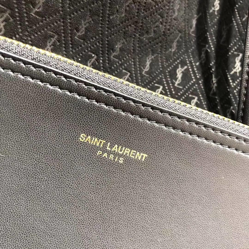 Amelia - YSL Bag - 2973