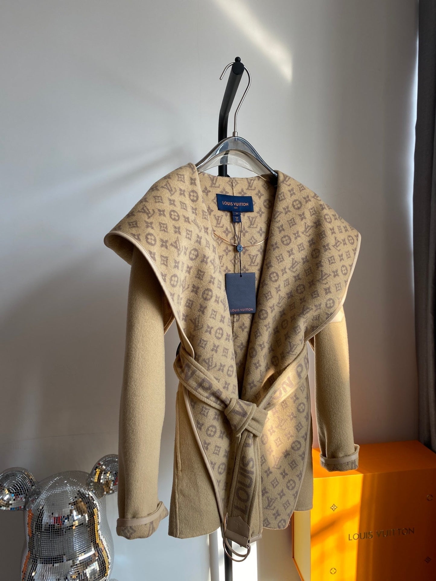 Luxury Louis Vuitton  Wrap Coat 022